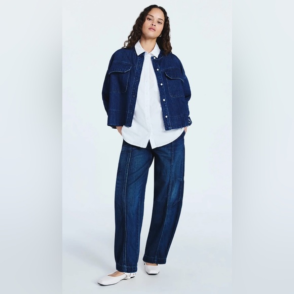 NWT Women's Cropped button down long sleeve Denim Jacket - Picture 3 of 9